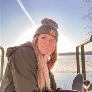 Meet your Posher, Mallory